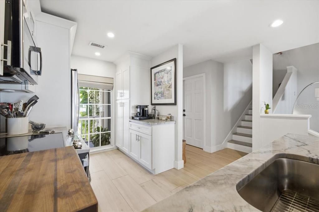 For Sale: $579,900 (3 beds, 2 baths, 1564 Square Feet)