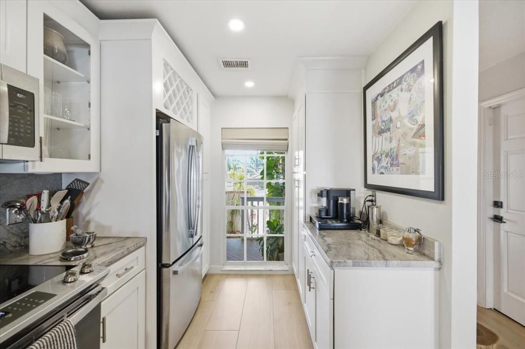 For Sale: $579,900 (3 beds, 2 baths, 1564 Square Feet)