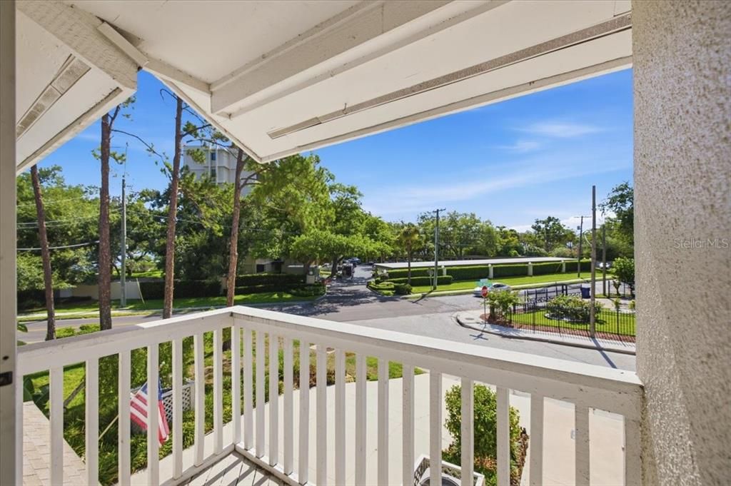 For Sale: $579,900 (3 beds, 2 baths, 1564 Square Feet)