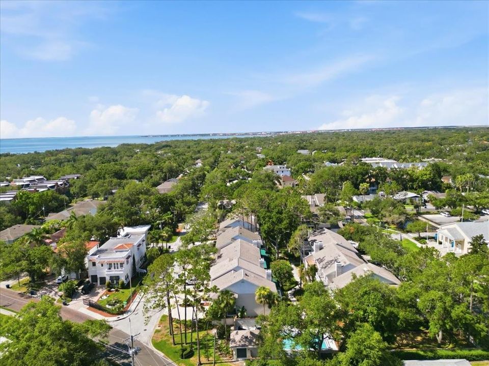 Activo con contrato: $579,900 (3 camas, 2 baños, 1564 Pies cuadrados)