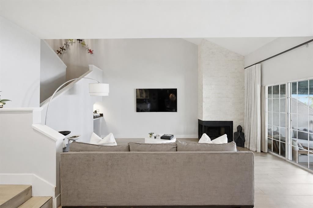 For Sale: $579,900 (3 beds, 2 baths, 1564 Square Feet)