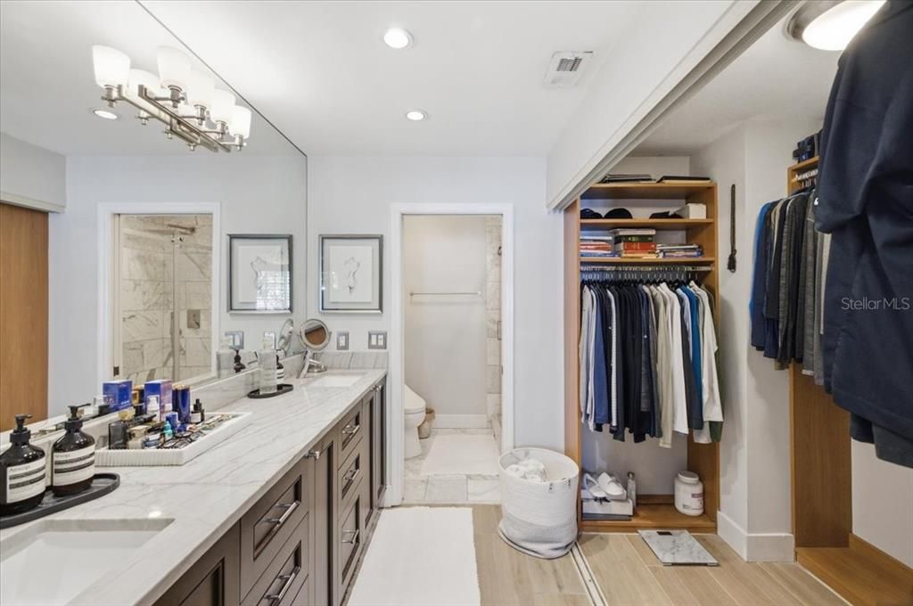 For Sale: $579,900 (3 beds, 2 baths, 1564 Square Feet)