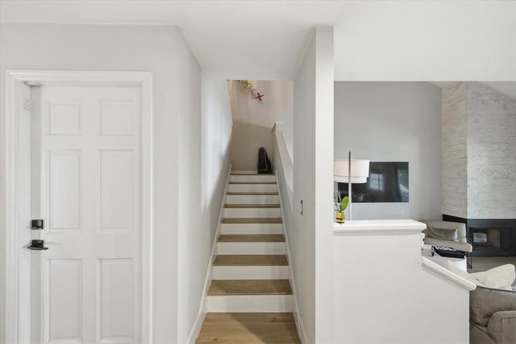 For Sale: $579,900 (3 beds, 2 baths, 1564 Square Feet)