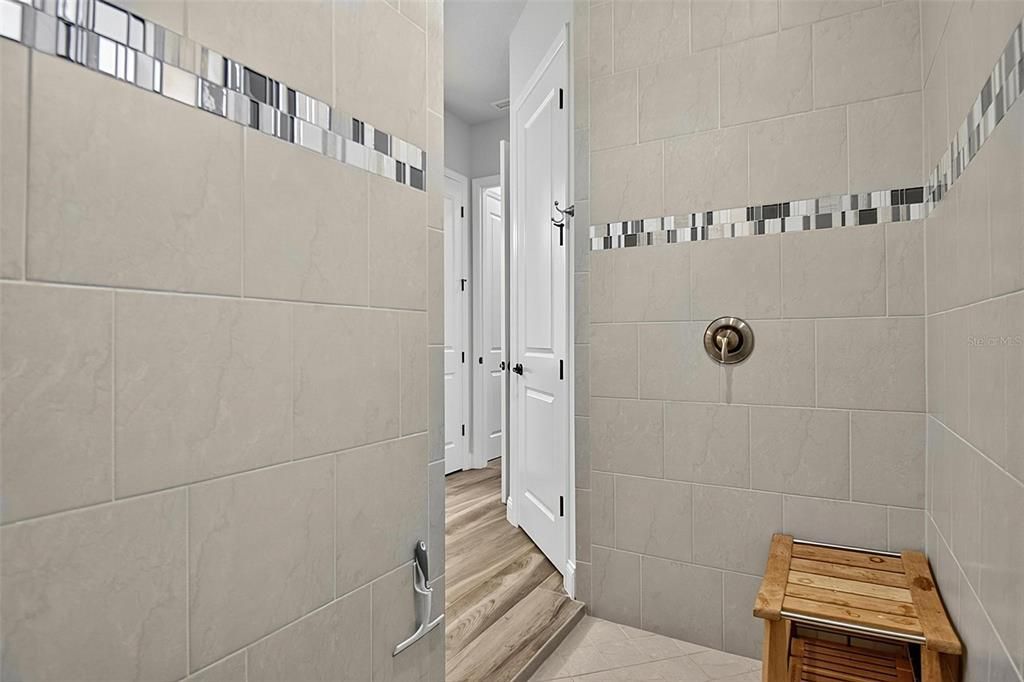 На продажу: $725,000 (3 спален, 3 ванн, 1845 Квадратных фут)