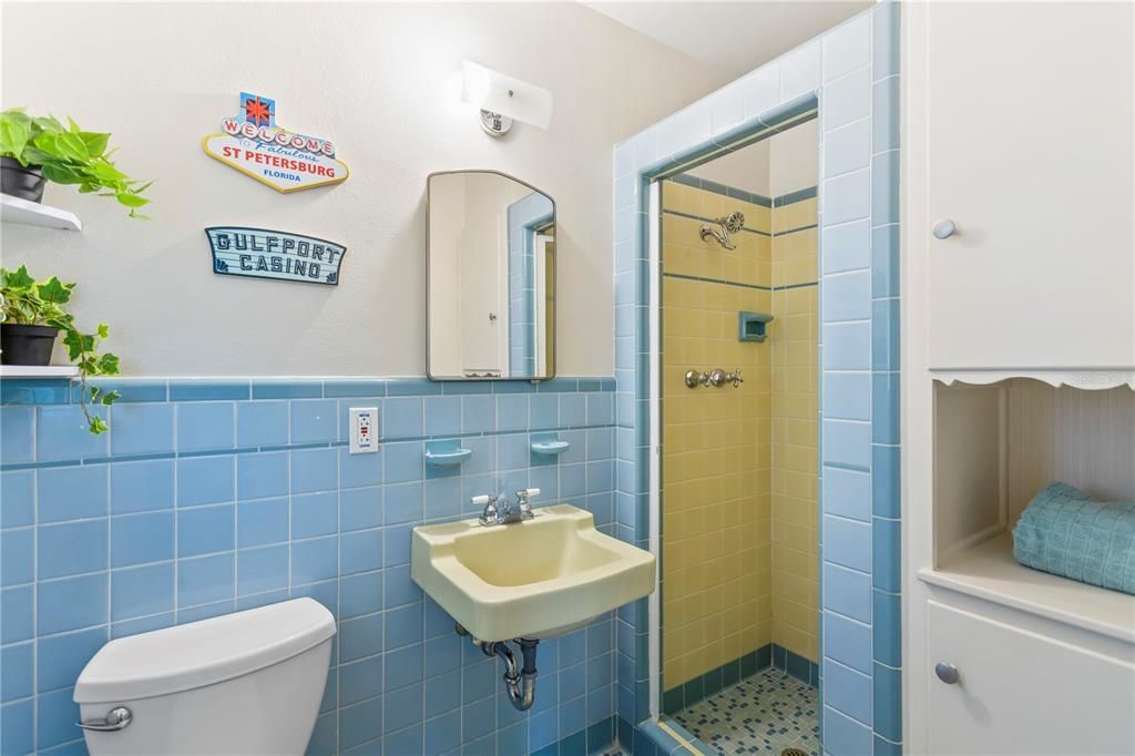 En Venta: $1,195,000 (3 camas, 3 baños, 2207 Pies cuadrados)