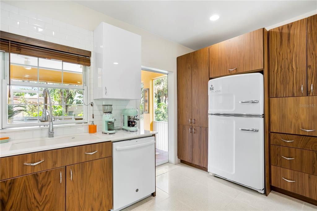 En Venta: $1,195,000 (3 camas, 3 baños, 2207 Pies cuadrados)