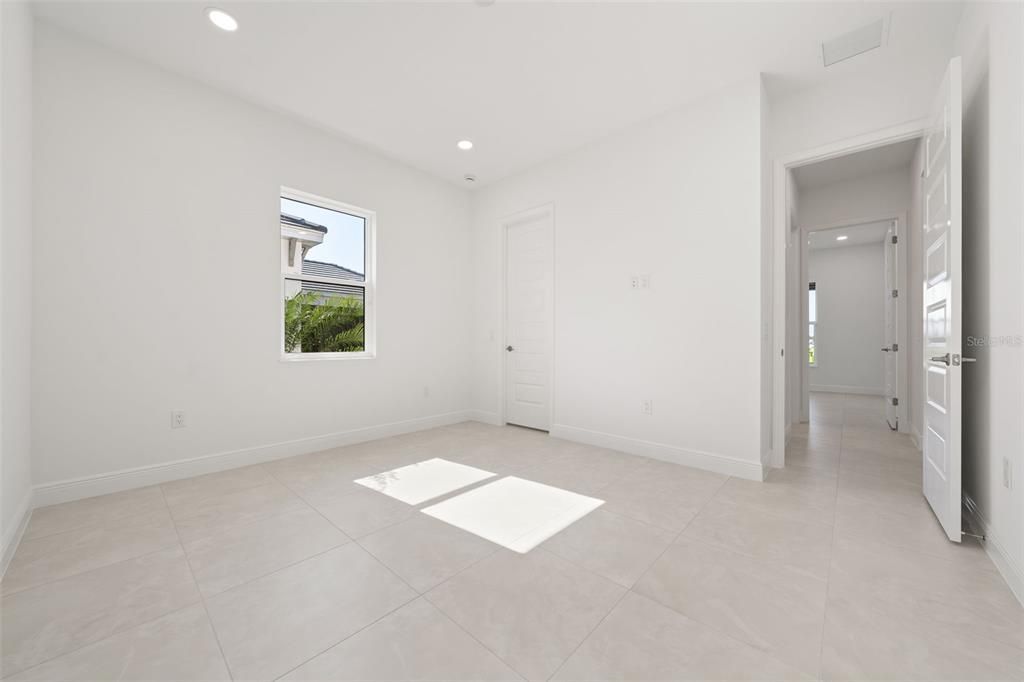 En Venta: $1,850,000 (3 camas, 2 baños, 2871 Pies cuadrados)