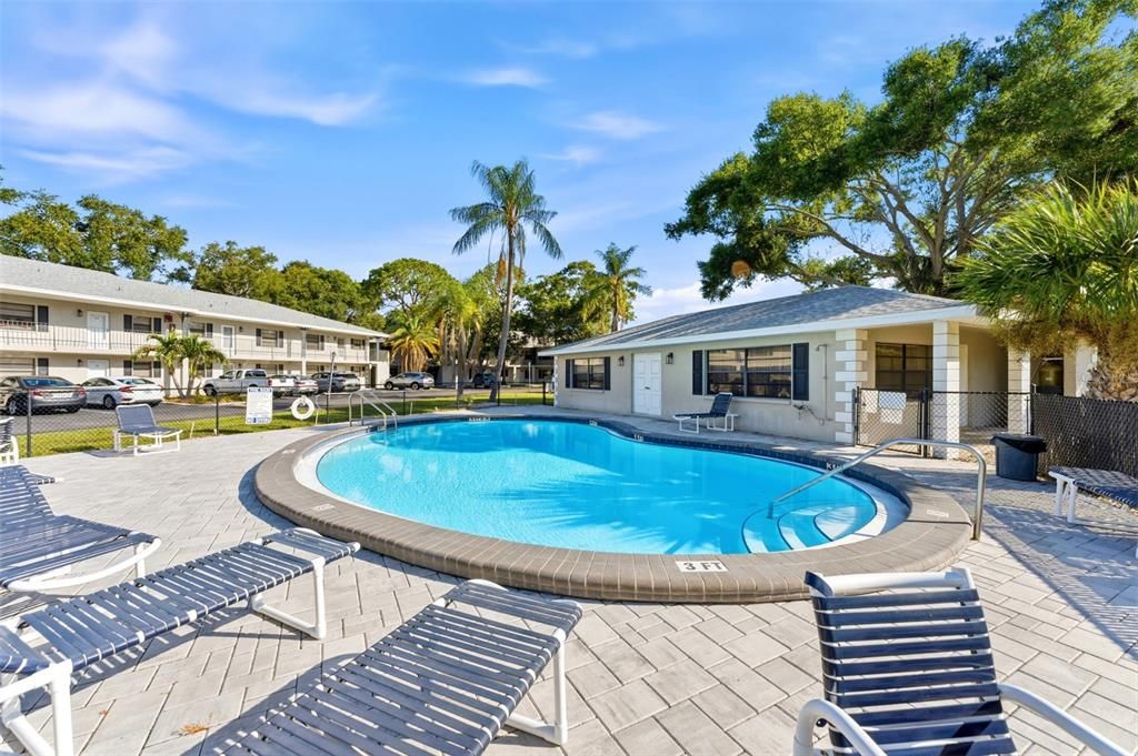 For Rent: $1,750 (2 beds, 2 baths, 1090 Square Feet)