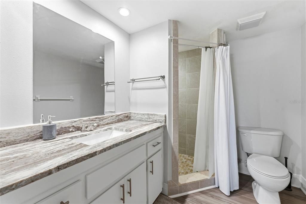 For Rent: $1,750 (2 beds, 2 baths, 1090 Square Feet)