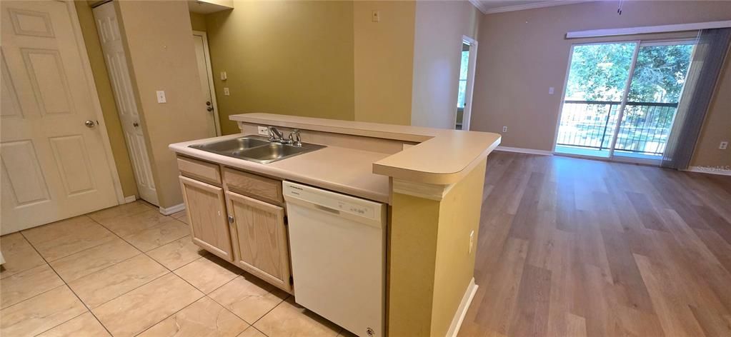 For Rent: $1,600 (2 beds, 2 baths, 1164 Square Feet)