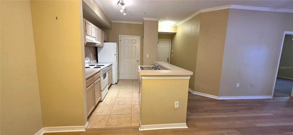 For Rent: $1,600 (2 beds, 2 baths, 1164 Square Feet)