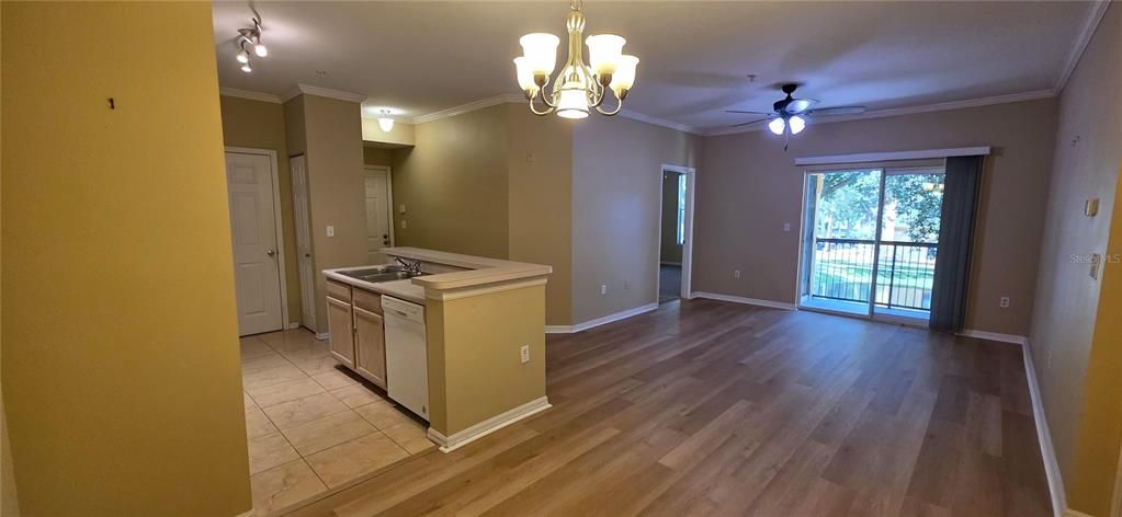 For Rent: $1,600 (2 beds, 2 baths, 1164 Square Feet)