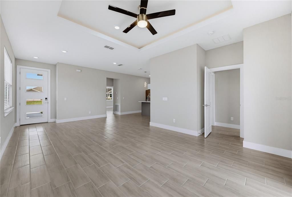 For Rent: $1,675 (3 beds, 2 baths, 1287 Square Feet)
