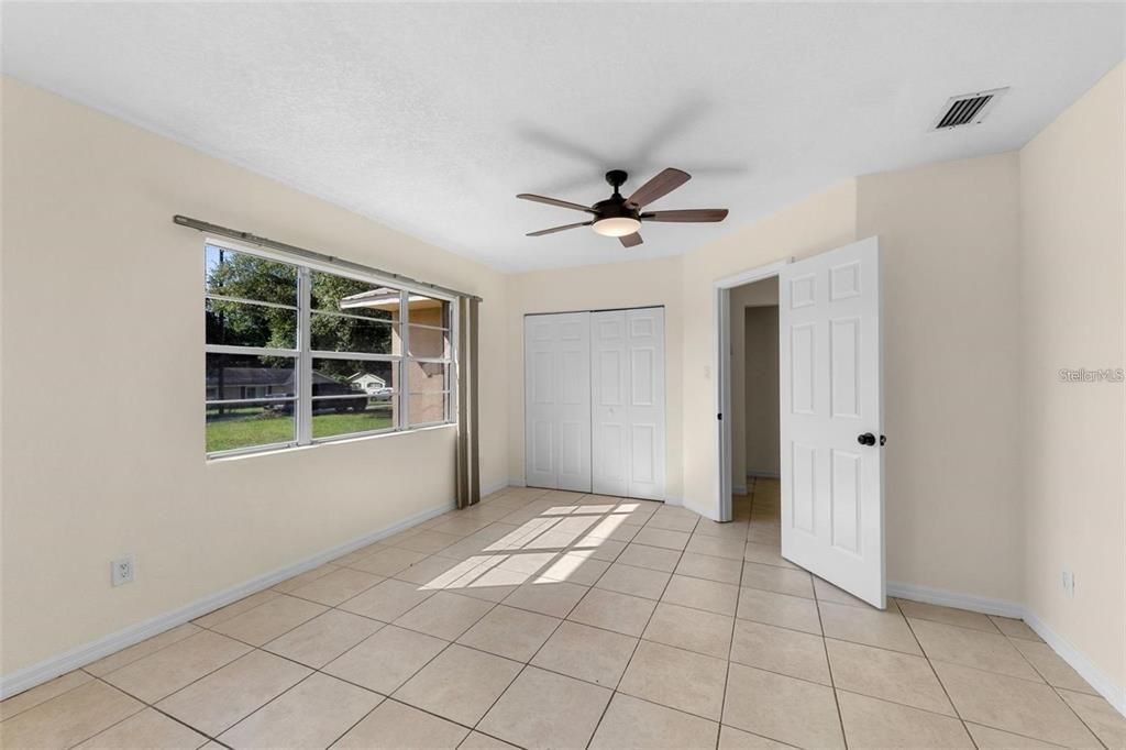 For Rent: $2,300 (3 beds, 2 baths, 1582 Square Feet)