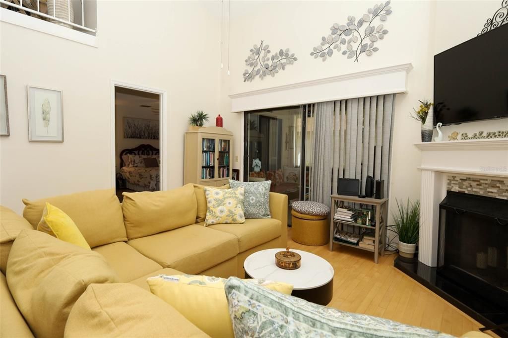 En Venta: $285,000 (2 camas, 2 baños, 1495 Pies cuadrados)