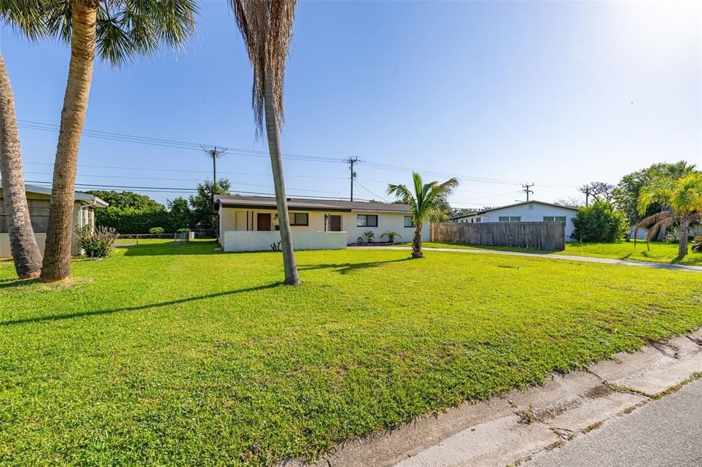 For Sale: $265,000 (3 beds, 2 baths, 1321 Square Feet)