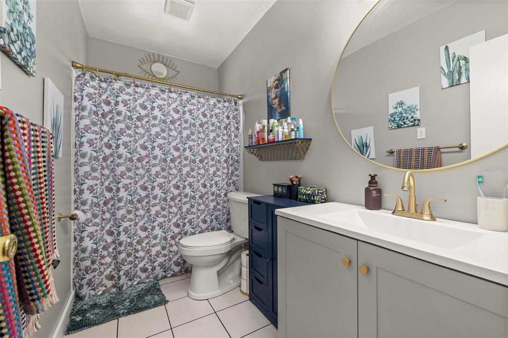 For Sale: $265,000 (3 beds, 2 baths, 1321 Square Feet)