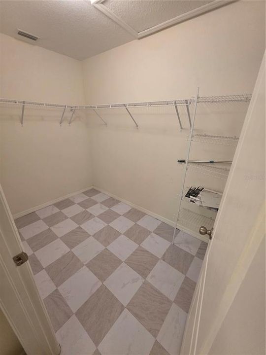 For Sale: $458,500 (4 beds, 2 baths, 2456 Square Feet)