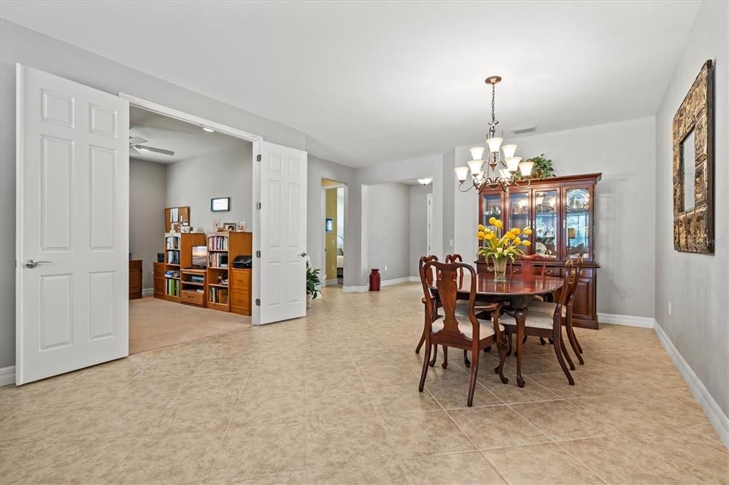 For Sale: $750,000 (3 beds, 3 baths, 2382 Square Feet)