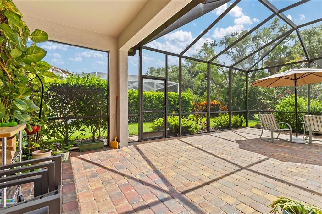 For Sale: $750,000 (3 beds, 3 baths, 2382 Square Feet)
