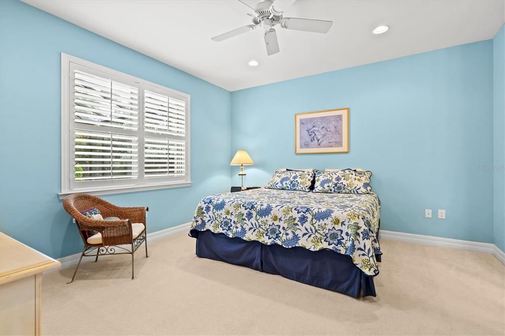 For Sale: $750,000 (3 beds, 3 baths, 2382 Square Feet)