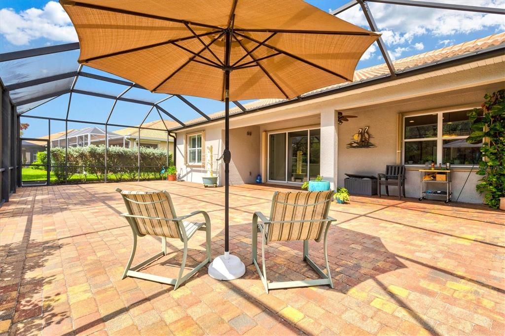 For Sale: $750,000 (3 beds, 3 baths, 2382 Square Feet)