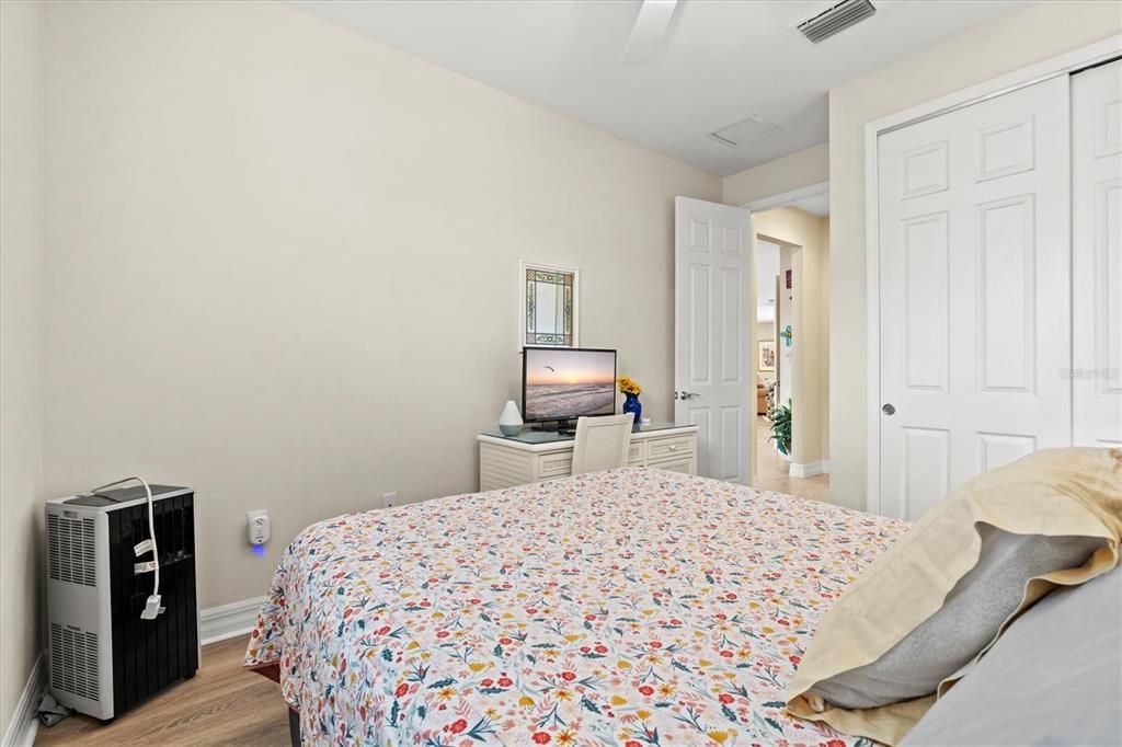 For Sale: $750,000 (3 beds, 3 baths, 2382 Square Feet)