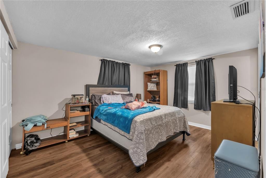 En Venta: $387,500 (3 camas, 2 baños, 1464 Pies cuadrados)