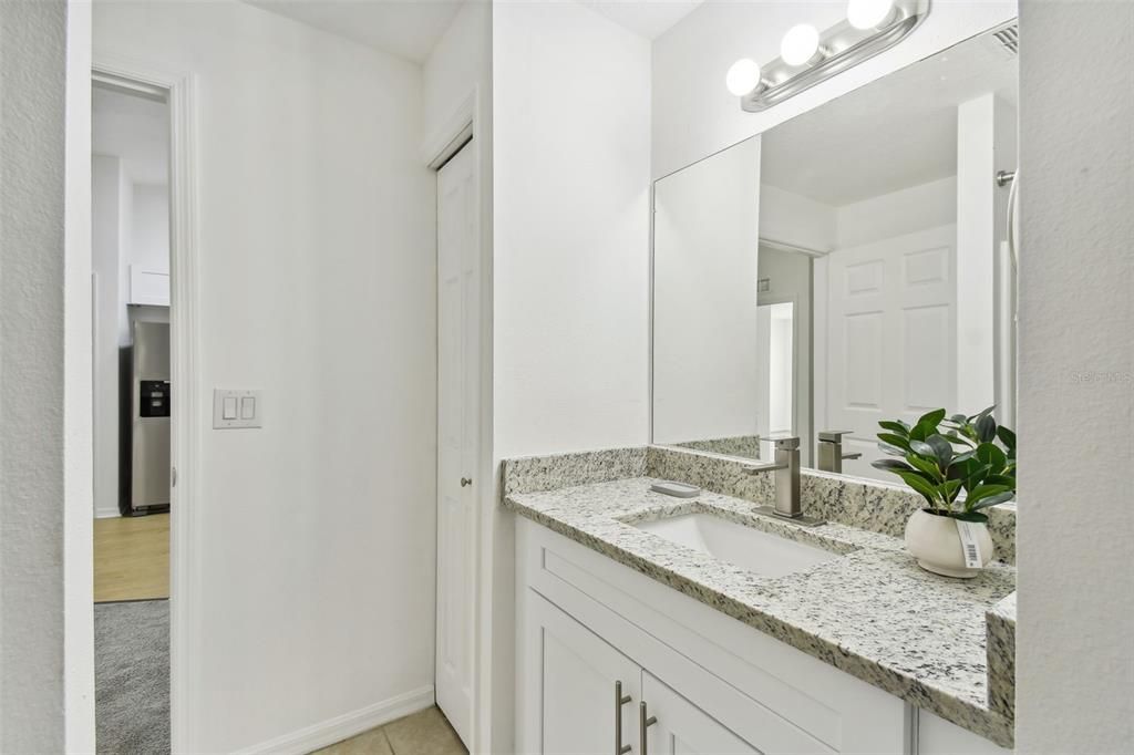 For Rent: $1,700 (3 beds, 2 baths, 1222 Square Feet)