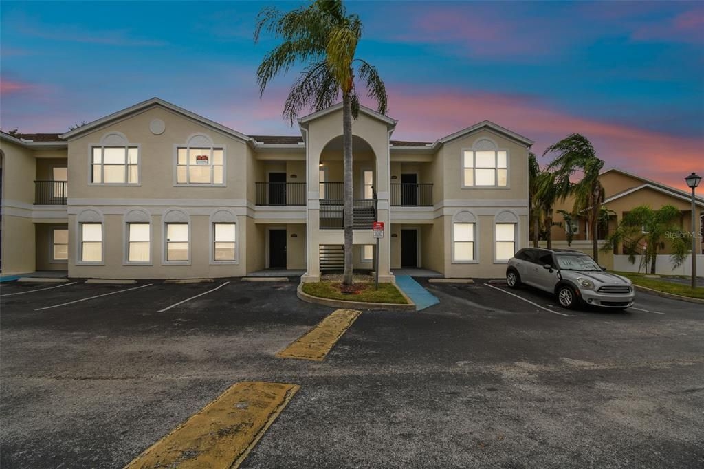 For Rent: $1,700 (3 beds, 2 baths, 1222 Square Feet)