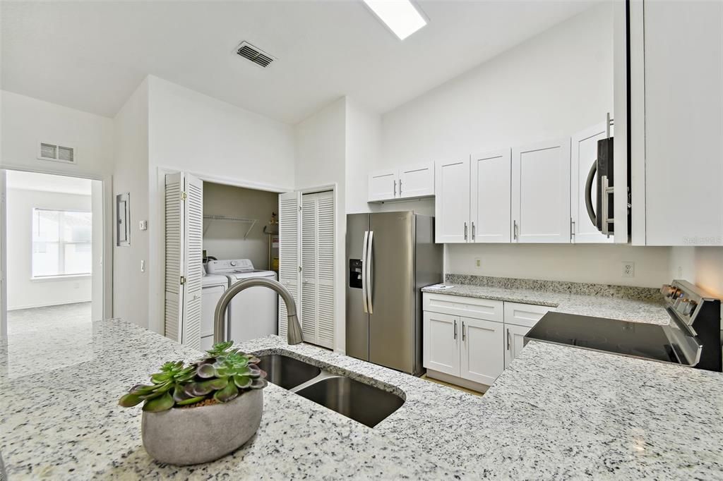 For Rent: $1,700 (3 beds, 2 baths, 1222 Square Feet)