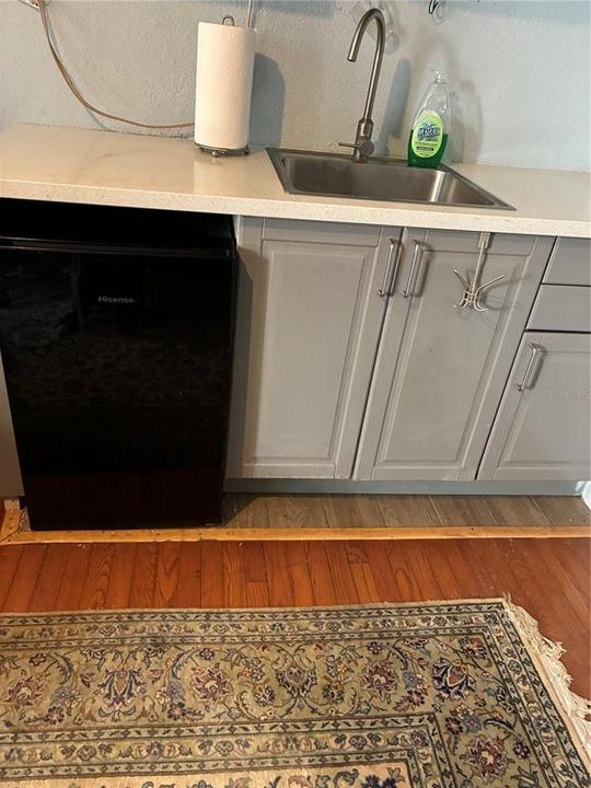 For Rent: $1,000 (0 beds, 1 baths, 200 Square Feet)