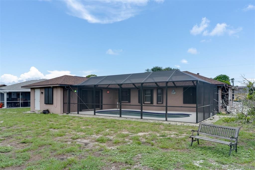 For Sale: $330,000 (2 beds, 2 baths, 1648 Square Feet)