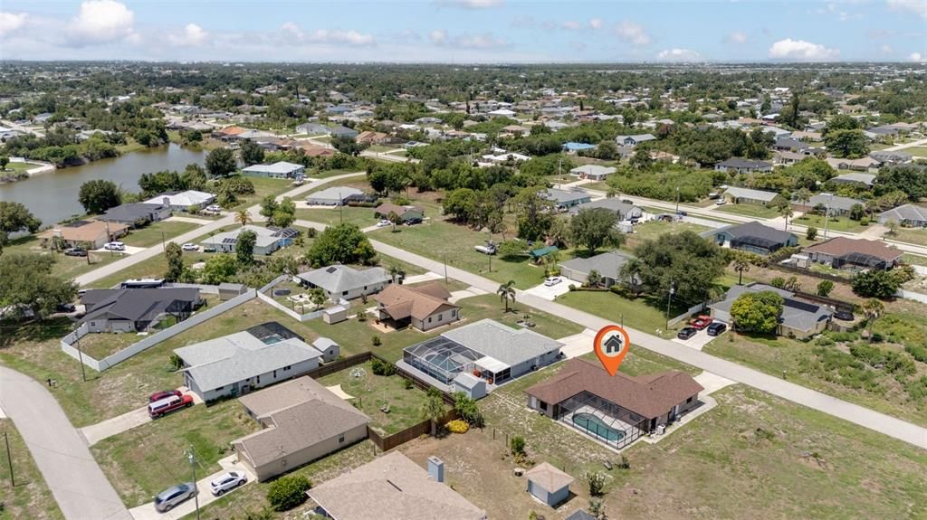 For Sale: $330,000 (2 beds, 2 baths, 1648 Square Feet)