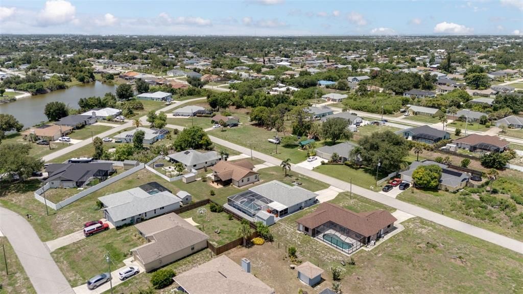 For Sale: $330,000 (2 beds, 2 baths, 1648 Square Feet)