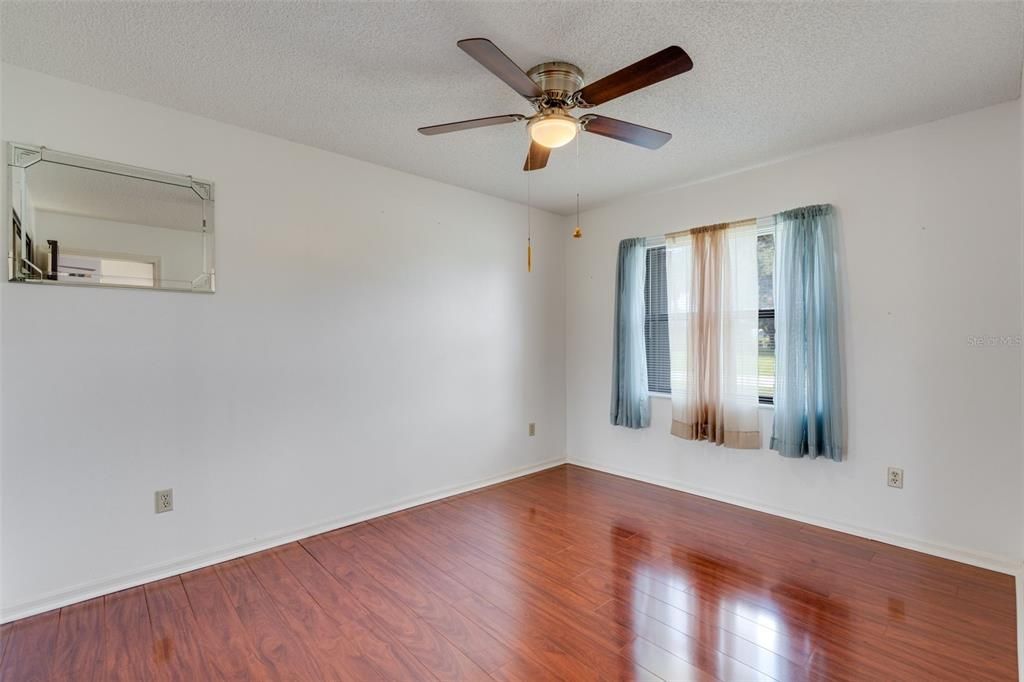 For Sale: $330,000 (2 beds, 2 baths, 1648 Square Feet)