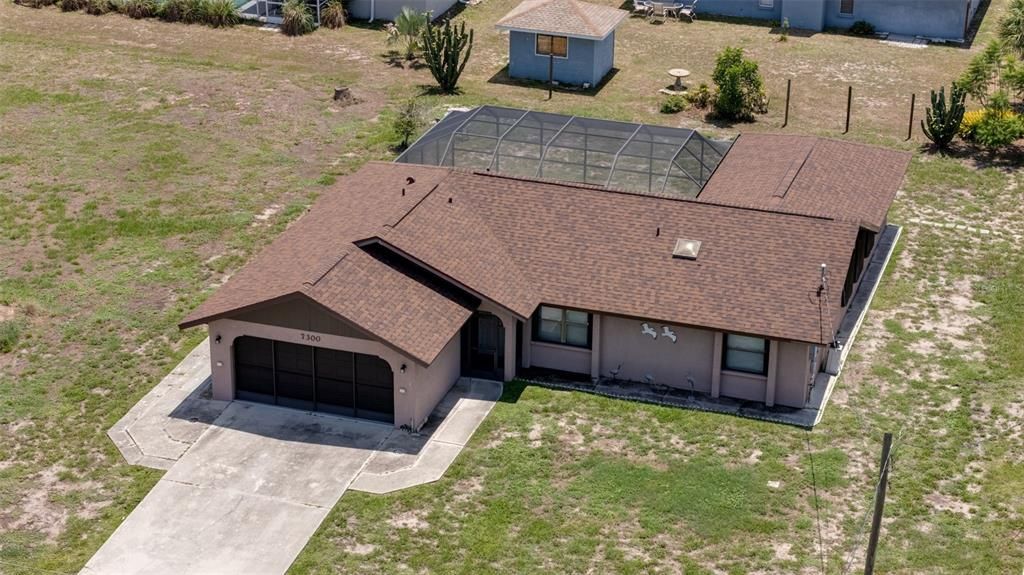 For Sale: $330,000 (2 beds, 2 baths, 1648 Square Feet)