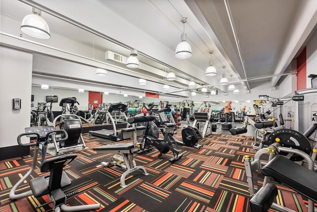 For Rent: $2,875 (2 beds, 2 baths, 1198 Square Feet)