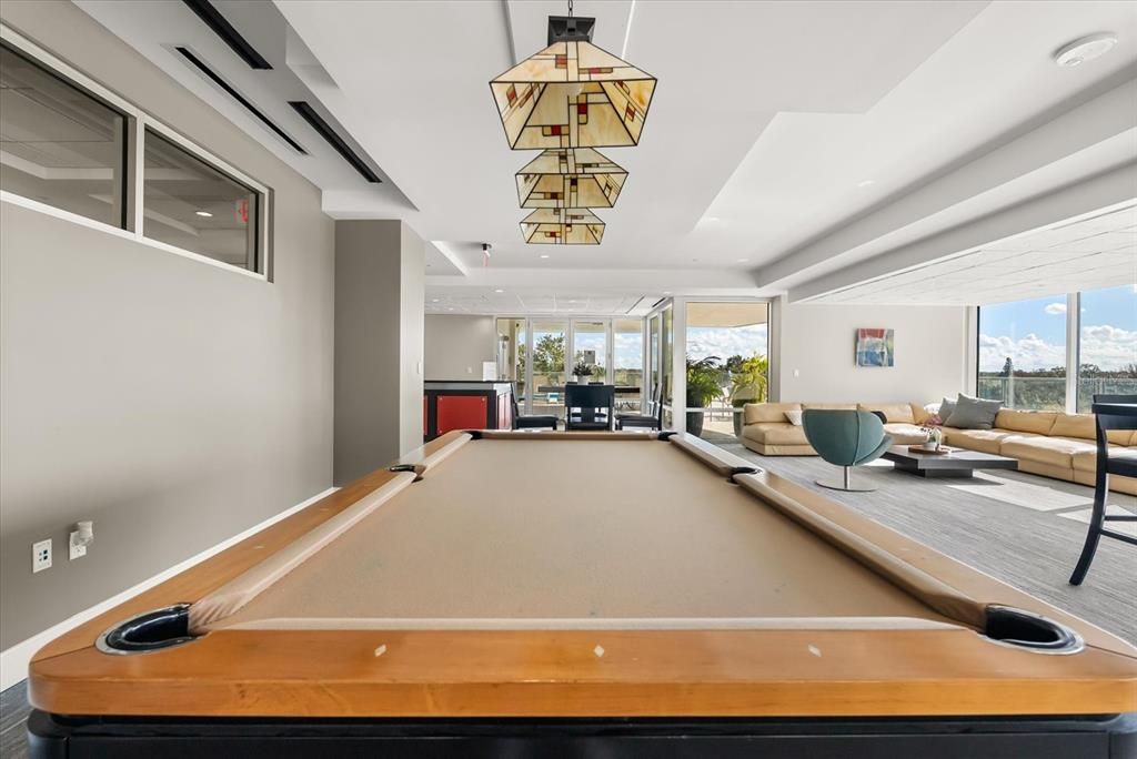 For Rent: $2,875 (2 beds, 2 baths, 1198 Square Feet)