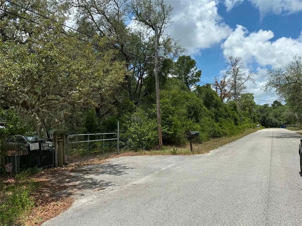 На продажу: $130,000 (0.53 acres)
