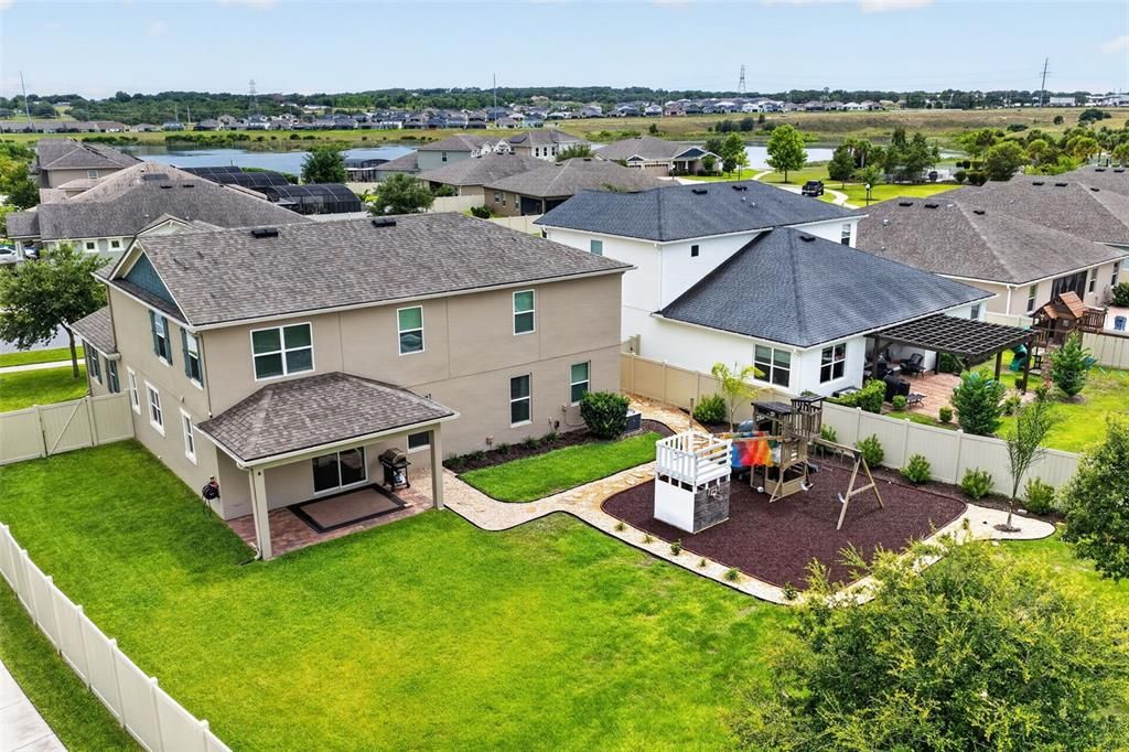 На продажу: $719,900 (4 спален, 2 ванн, 2947 Квадратных фут)