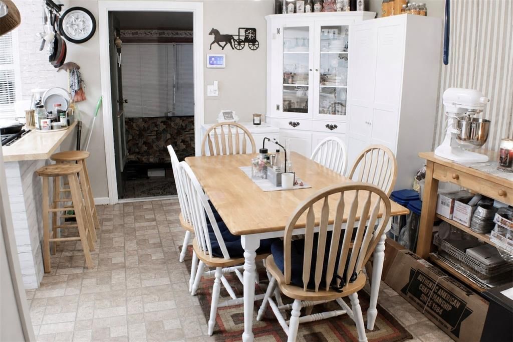 En Venta: $225,000 (2 camas, 1 baños, 1137 Pies cuadrados)
