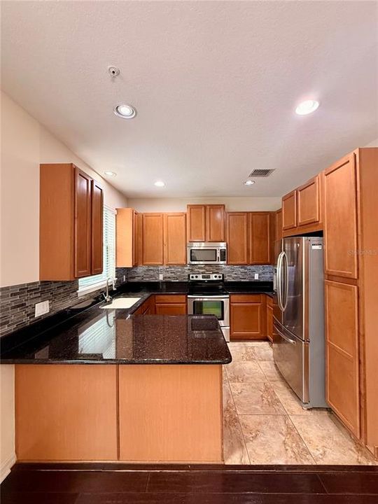 В аренду: $2,600 (3 спален, 2 ванн, 1643 Квадратных фут)