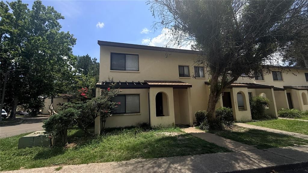 En Renta: $1,450 (3 camas, 2 baños, 1208 Pies cuadrados)