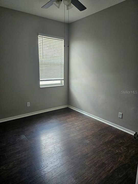 En Venta: $357,900 (4 camas, 2 baños, 2040 Pies cuadrados)