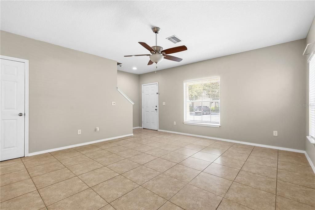 For Sale: $220,000 (2 beds, 2 baths, 1280 Square Feet)