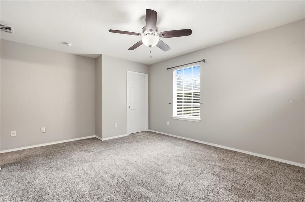 For Sale: $220,000 (2 beds, 2 baths, 1280 Square Feet)