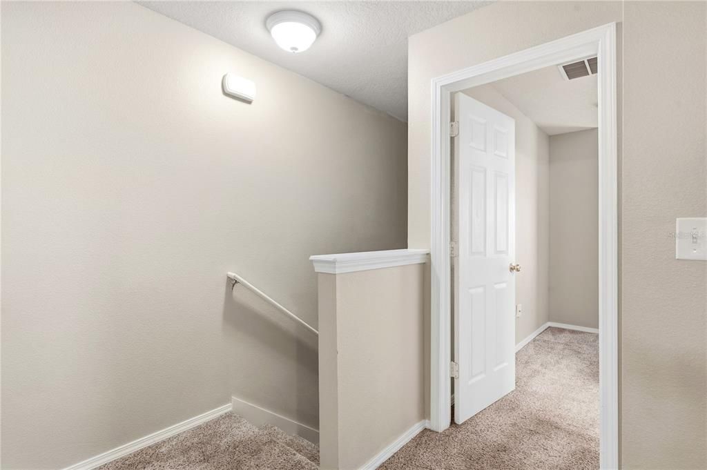 For Sale: $220,000 (2 beds, 2 baths, 1280 Square Feet)