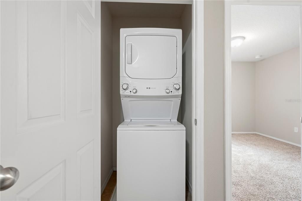 For Sale: $220,000 (2 beds, 2 baths, 1280 Square Feet)