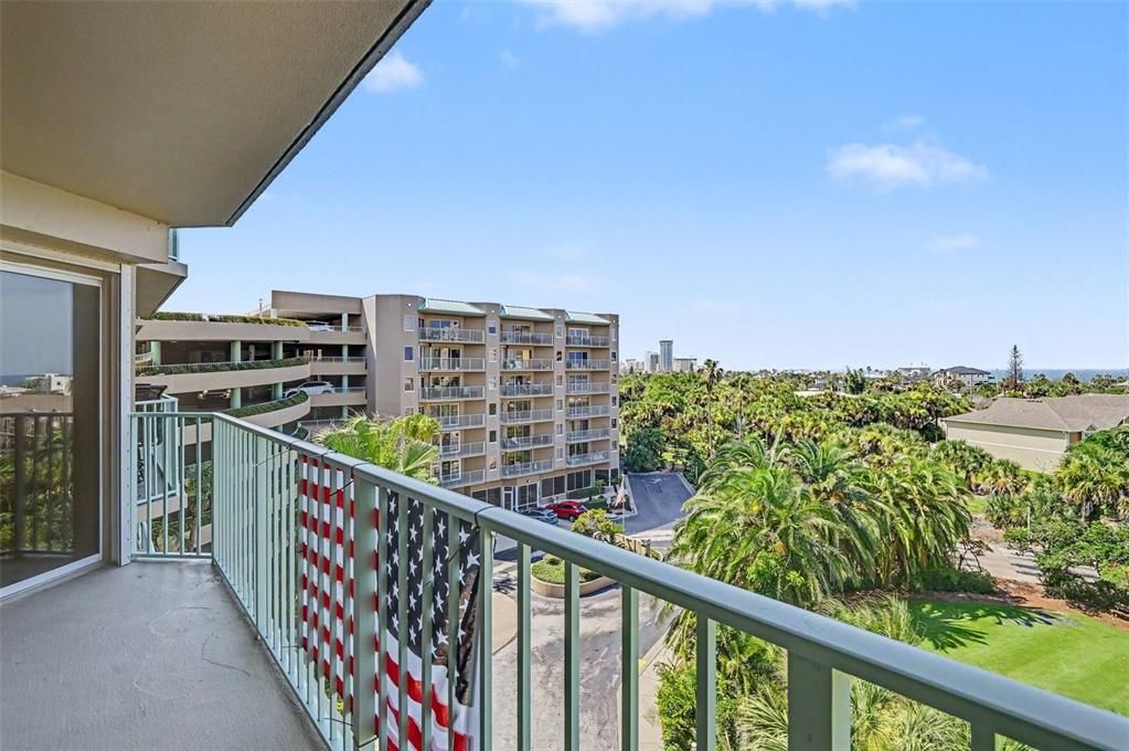 En Venta: $299,000 (2 camas, 2 baños, 1400 Pies cuadrados)